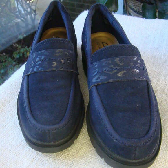 Clarks NEW Calla Ease navy blue genuine suede leather chunky loafers, Sz 6 - Picture 2 of 10